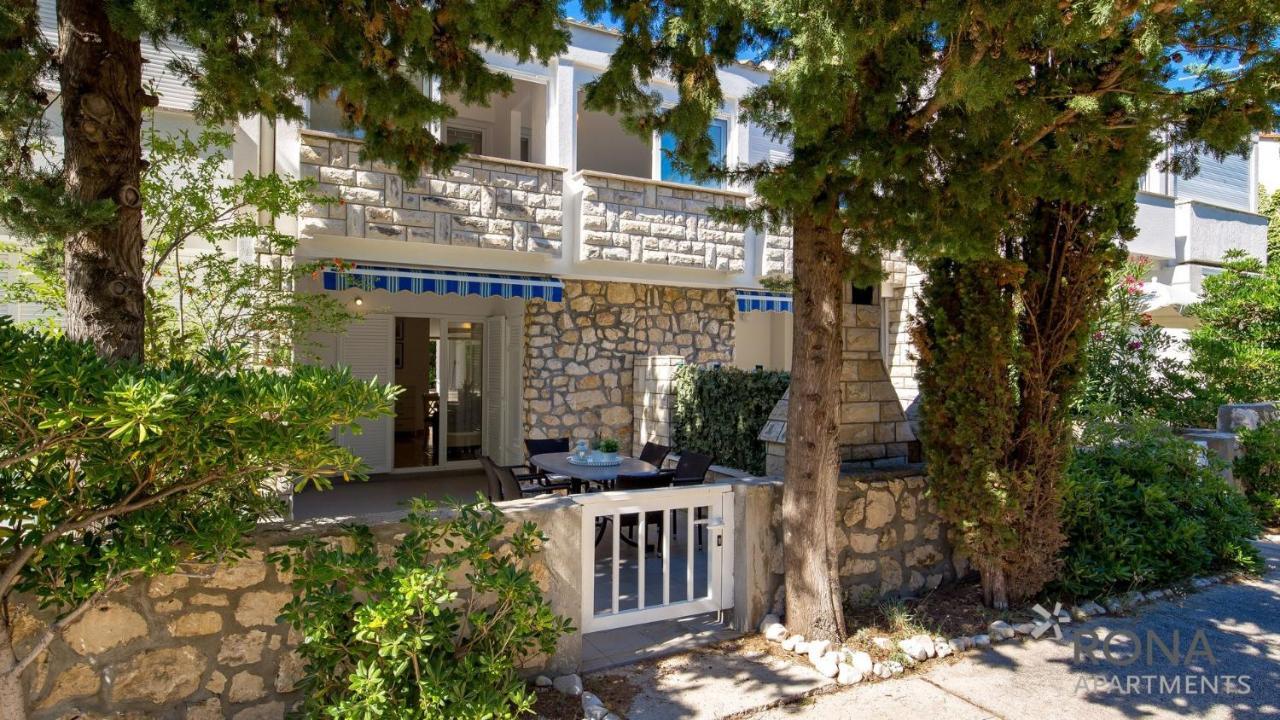 Rona Apartment Flower 1 And Flower 2 Novalja Exterior photo